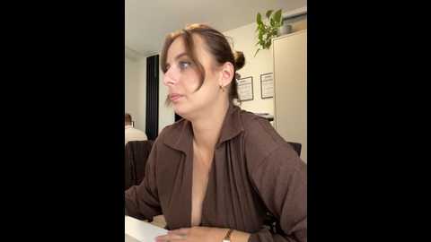 hii_lolla @ stripchat on 20251013