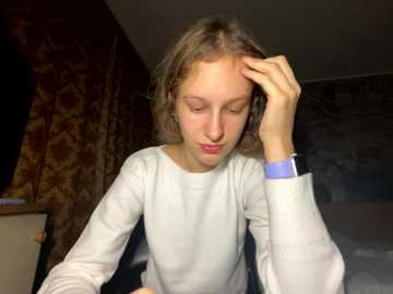 eva_angel3 @ stripchat on 20251016