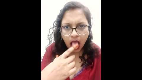 mahira_sharma01 @ stripchat on 20251016