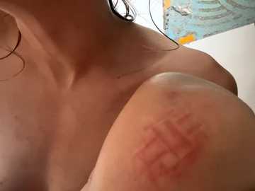 pleasedontpressaredburton