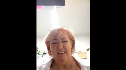 terezavelvet @ stripchat on 20251016