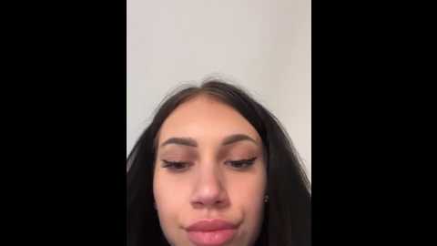 ilariea_girl @ stripchat on 20251017