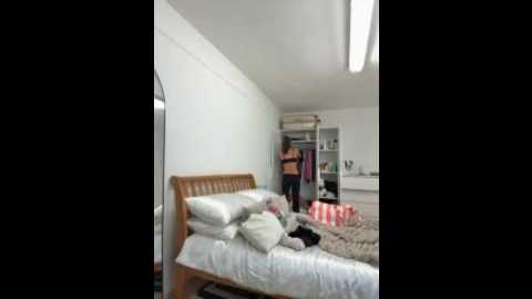 milarenee @ stripchat on 20251017