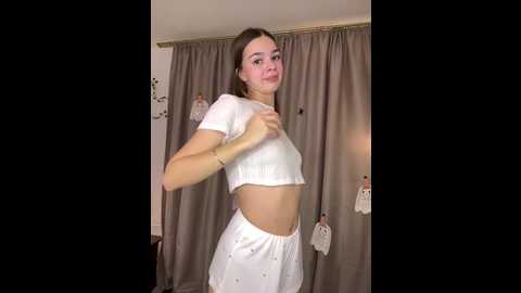 tinibloom @ stripchat on 20251017