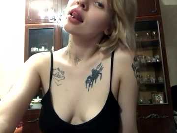 gllloria @ stripchat on 20251018