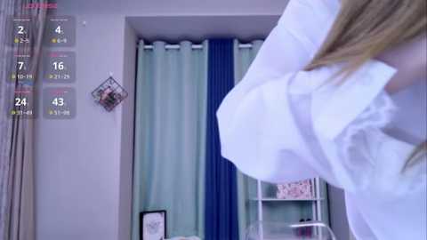 xx_new @ stripchat on 20251019