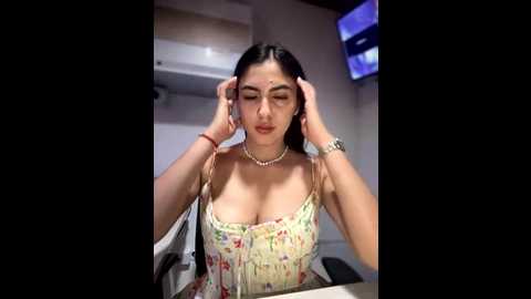 sofia_collins_ @ stripchat on 20251020