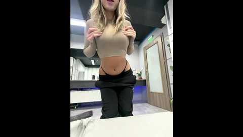sophievj @ stripchat on 20251020