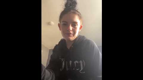 camwithchlox @ stripchat on 20251022