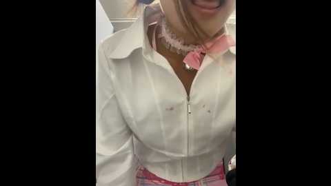 xixi_28 @ stripchat on 20251022