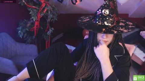 _hypequeen_ @ stripchat on 20251023