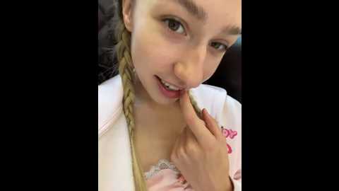 lia__love @ stripchat on 20251023