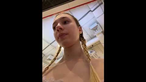 lia__love @ stripchat on 20251023