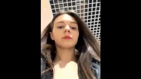 milabee @ stripchat on 20251023