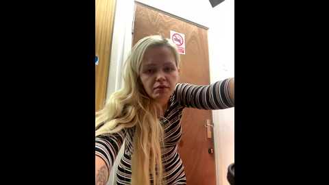 cherryxox_ @ stripchat on 20251024