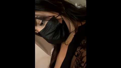 lola_bee @ stripchat on 20251024