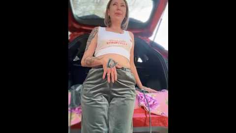 milena_milfaxxx @ stripchat on 20251024