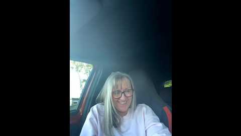 lily_uk_milf @ stripchat on 20251025