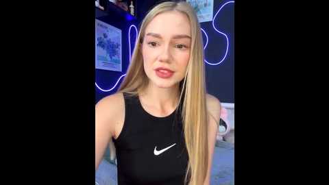 milamoone @ stripchat on 20251029