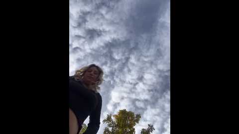 sinfullovers33 @ stripchat on 20251029