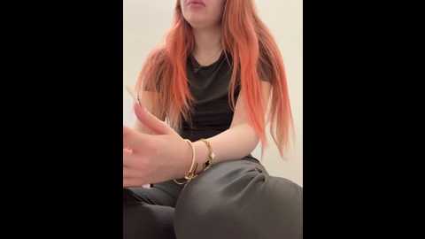 holly_glamour @ stripchat on 20251030