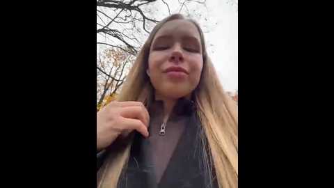 liza_risky @ stripchat on 20251031