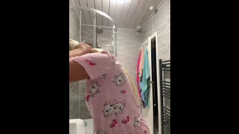 irish_barbiemilfx @ stripchat on 20251112