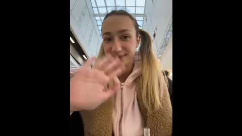 lia__love @ stripchat on 20251112