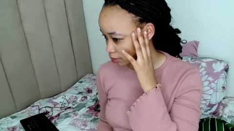 nisha_102 @ stripchat on 20251112