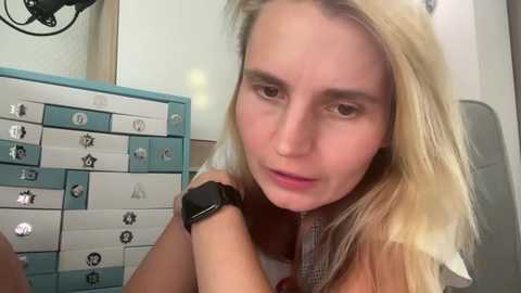 s_te_fan_i @ stripchat on 20251112