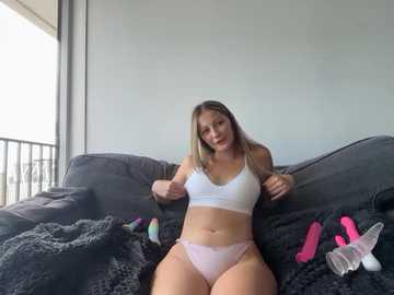 rosiaurora @ stripchat on 20251114