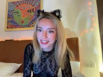 sirenabelle @ stripchat on 20251116