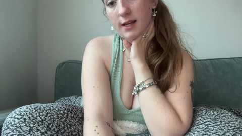 lilsbabyxo @ stripchat on 20251117